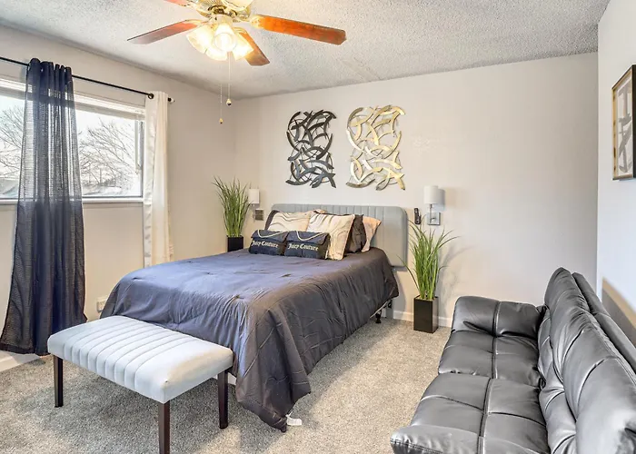 Holiday home Furnished Patio! Family-friendly Townhome Tulsa